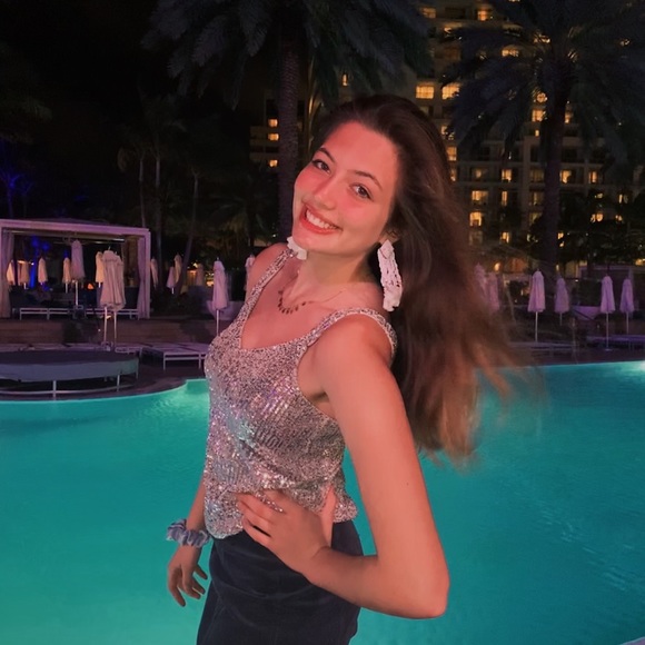 Meet your Posher, Helena - Picture 6 of 7